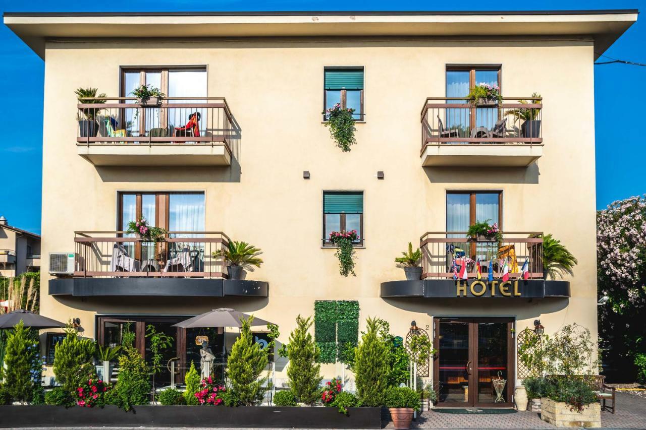 B City Hotel Bardolino Exterior foto